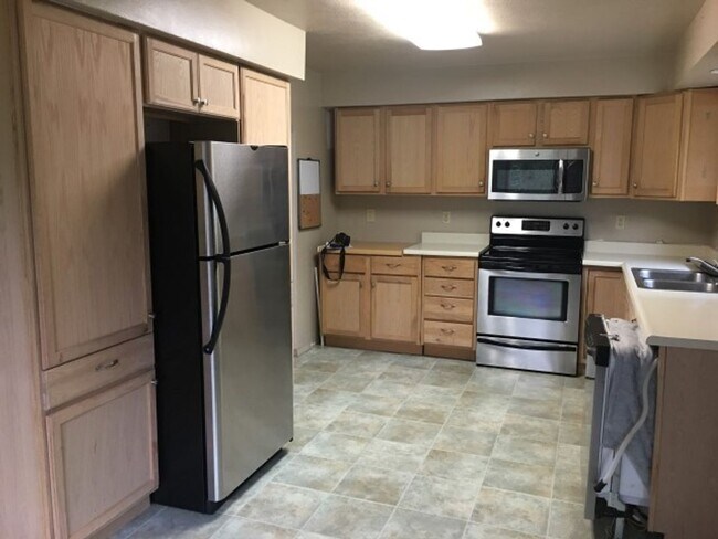 Foto del edificio - 3766 Lyle Ave