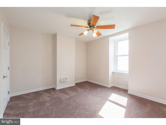 Building Photo - 3319 Krail St