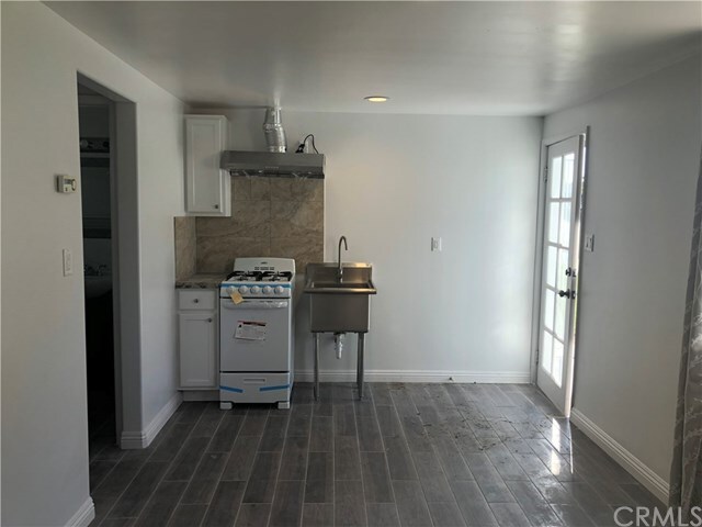 Primary Photo - 6813 Lotus Ave