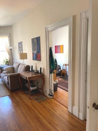 Building Photo - 469 Beacon St