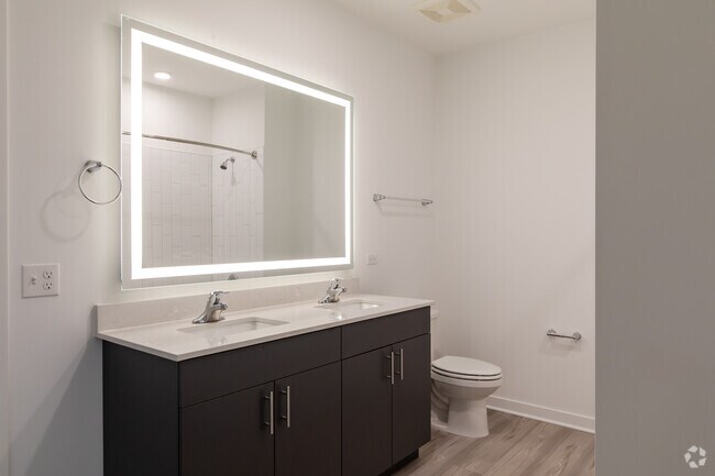 3HAB, 2BA - Baño - 10 North Main