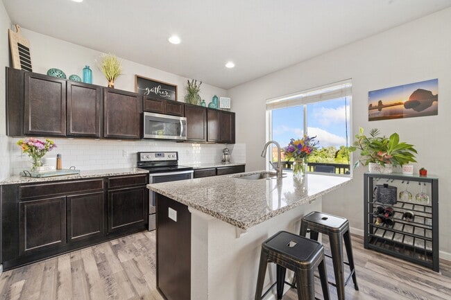 Building Photo - 3068 Aries Dr