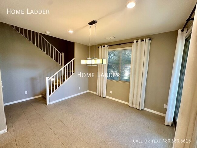 Foto del edificio - 33343 N Mildred Ln