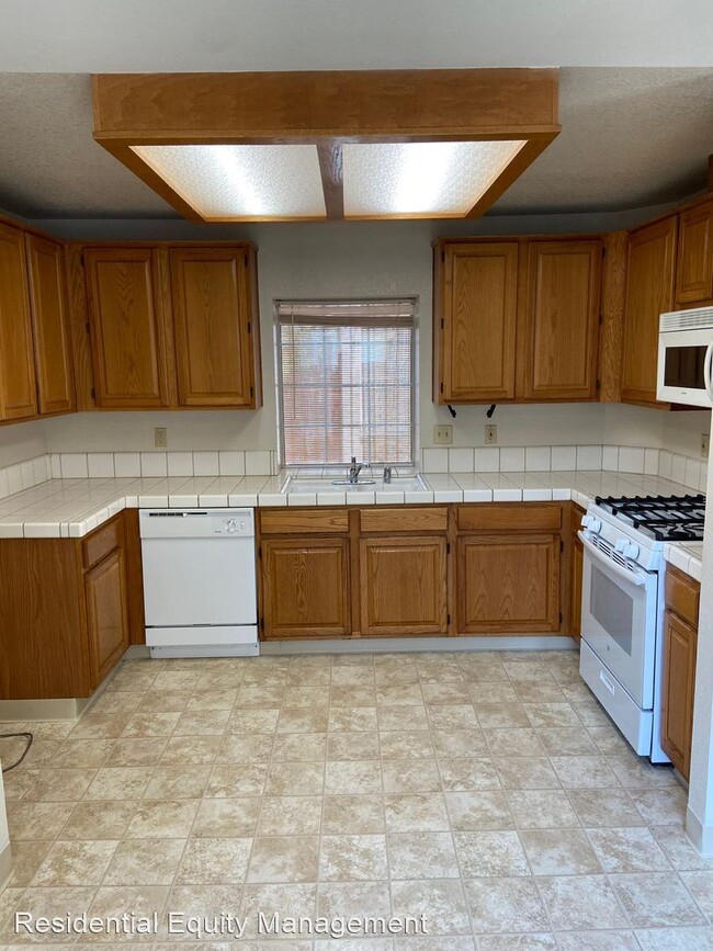 Building Photo - 3 br, 2 bath House - 4409 Country Run Way