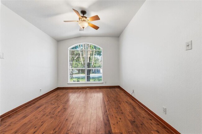 Foto del edificio - 5043 Cleves St