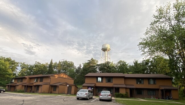 Building Photo - Parkview Apartments