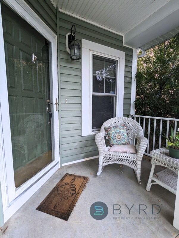 Building Photo - 941 Gorham Ct