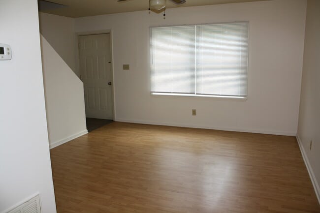 Living Room - 565 S 20th St