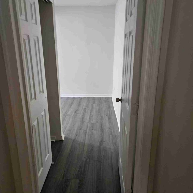 Building Photo - 4526 Frankford Ave