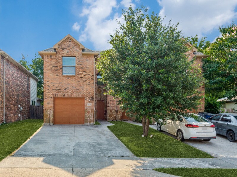 430 Woodgrove Dr Unit B, Little Elm, TX 75068 Condo for Rent in