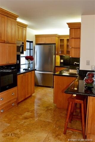 Building Photo - 200 SE 15th Rd