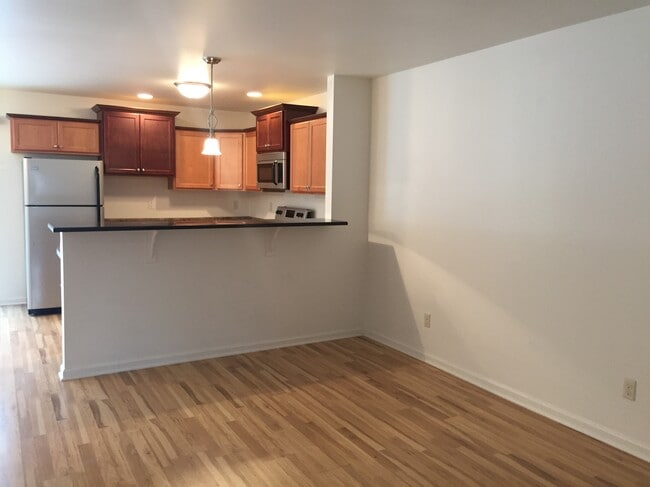 Building Photo - 1115 Ridge Creek Cir