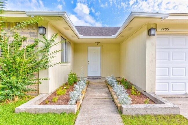 Building Photo - 2799 Wood Hollow Dr