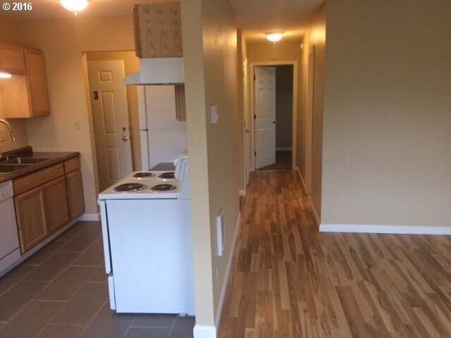 Foto del edificio - 3308 Maple St