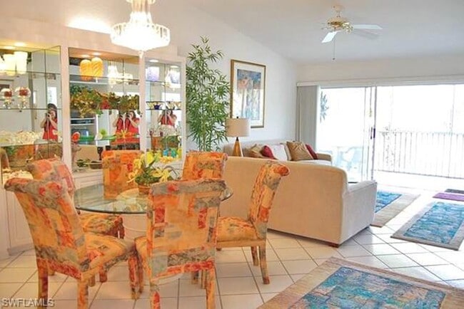 Foto del edificio - Bright and airy in beautiful gated communi...