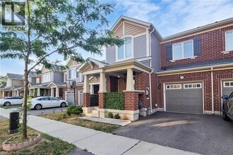 Building Photo - 1168 Duignan Cres