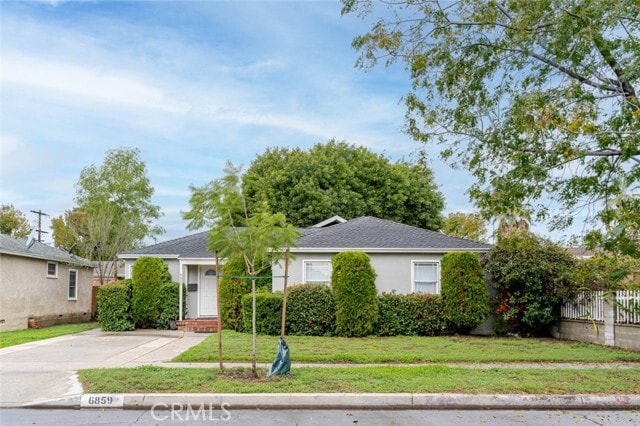 Building Photo - 6859 Hesperia Ave