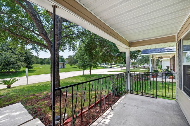 Building Photo - 11411 Roandale Dr