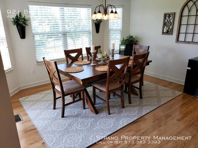 Building Photo - 921 Briar Meadow Ct