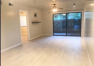 Building Photo - 3200 S Litzler Dr