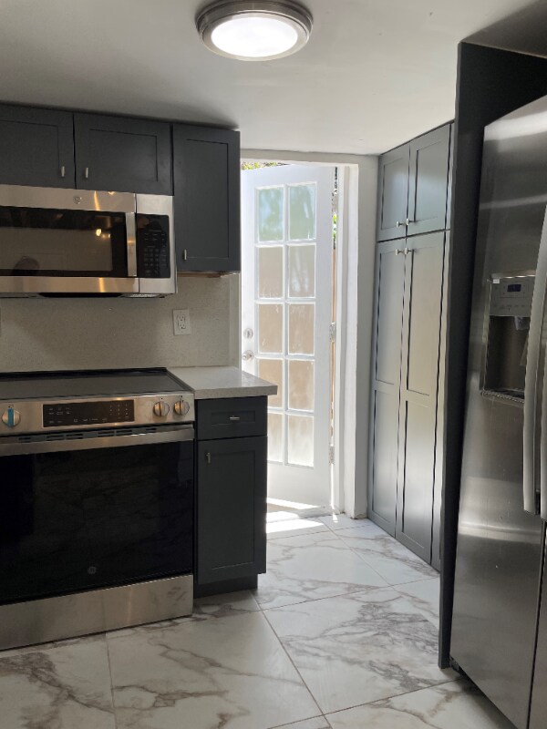 Building Photo - 11050 Biscayne Blvd