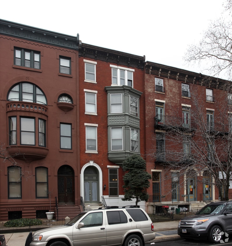 Primary Photo - 1315 S Broad St