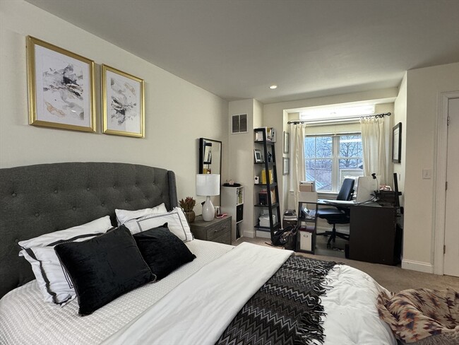 Building Photo - 20 Gilkey Ct