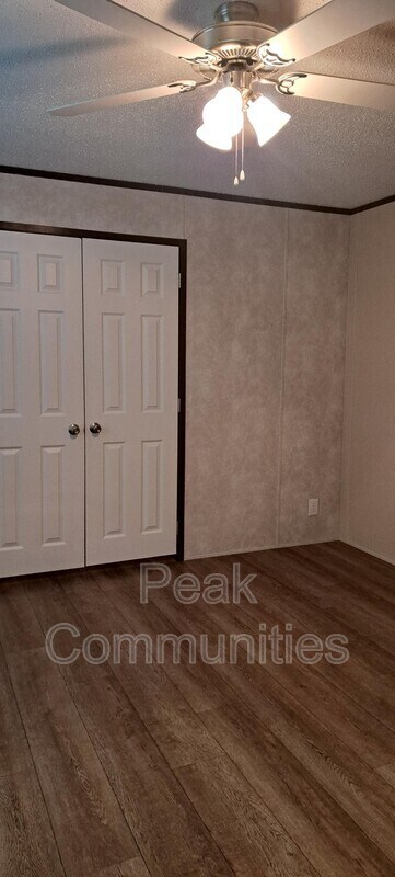 Foto del edificio - 128 Shady Brook Hts