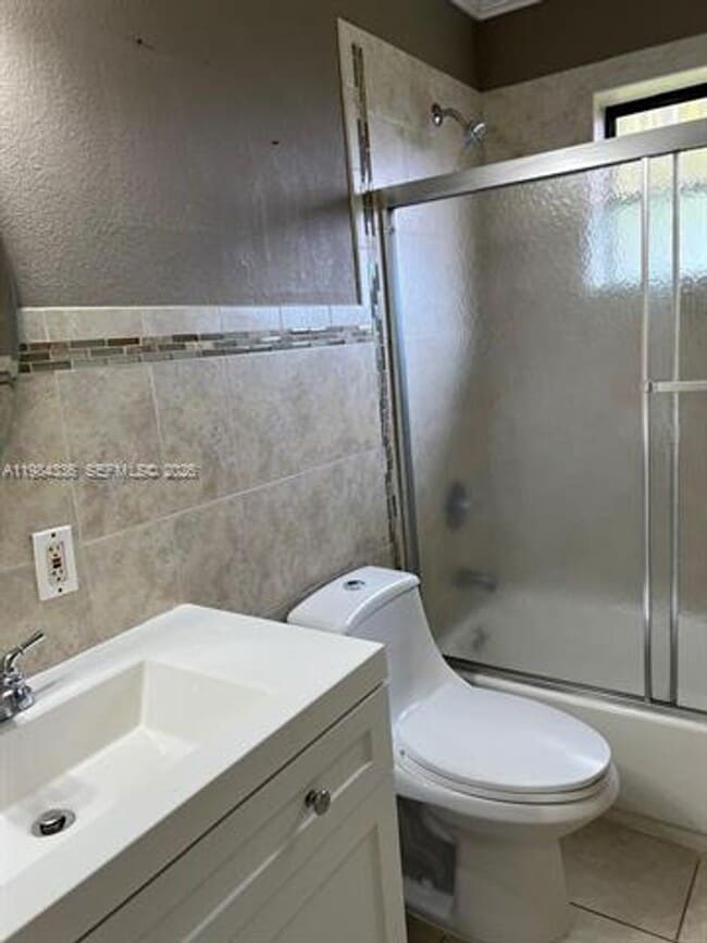 Foto del edificio - 12135 SW 182nd Terrace