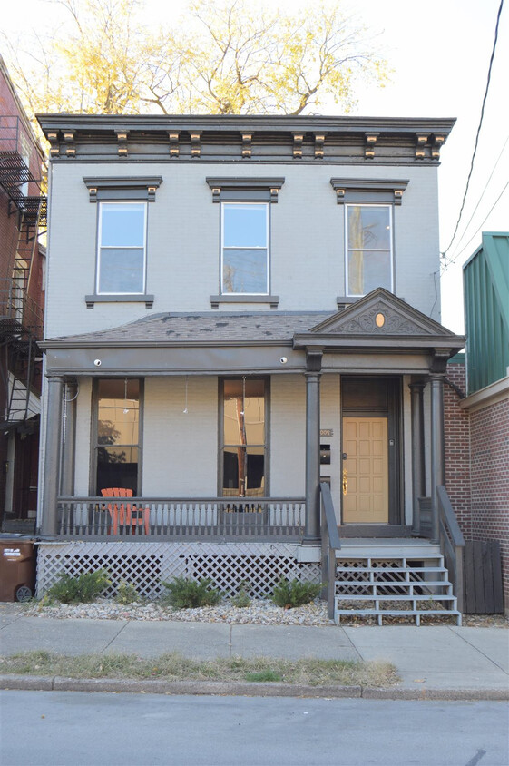 Primary Photo - 1009 Scott St