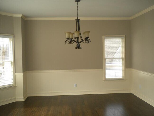 Building Photo - 606 Villa Estates Ln