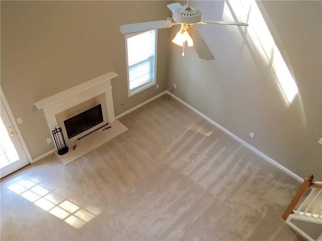 Foto del edificio - 233 Hunt Creek Dr