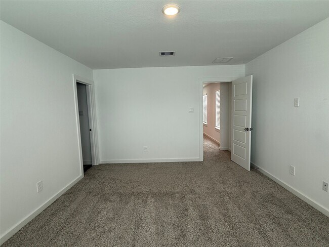 Foto del edificio - 12319 Maria Heights Ct