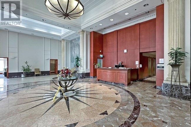 Photo du bâtiment - 8 Lee Centre Dr