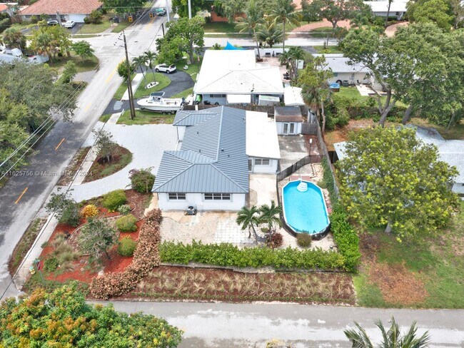 Foto del edificio - 1221 SE 10th St