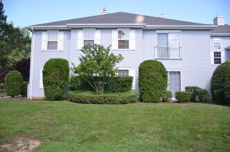 Building Photo - 997 Tarragon Ct