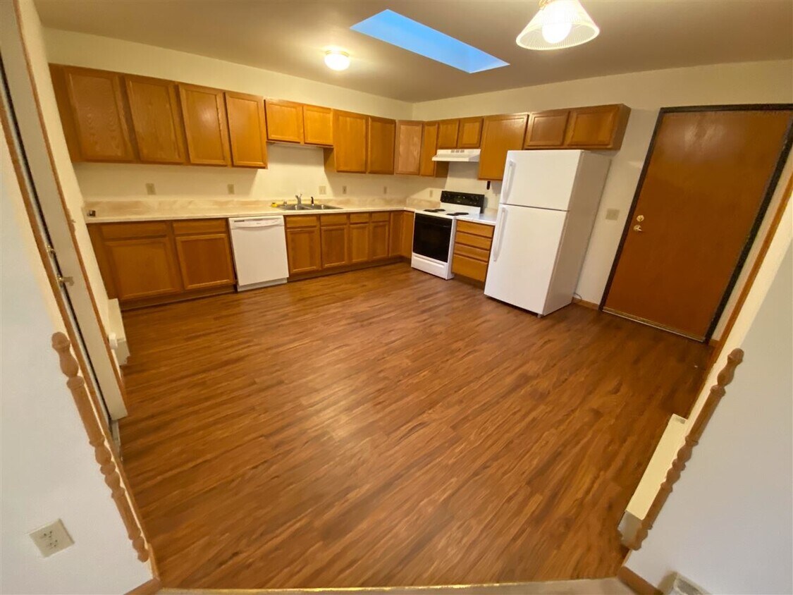 Foto principal - 912 Monroe St