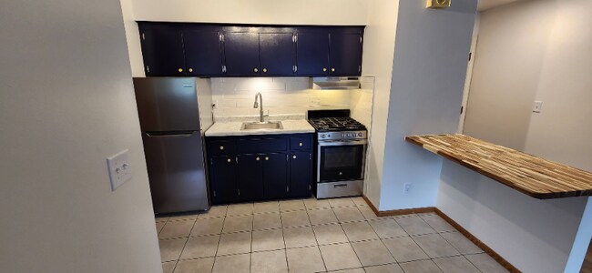 Foto del edificio - 1445 Lombard Ct