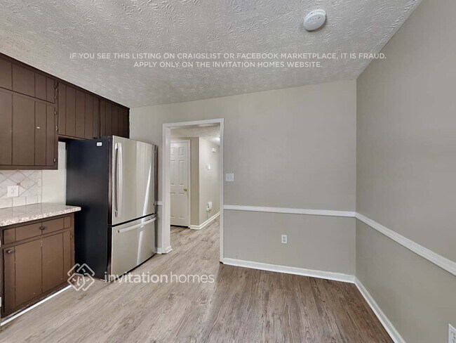 Foto del edificio - 1759 Killian Hill Rd SW