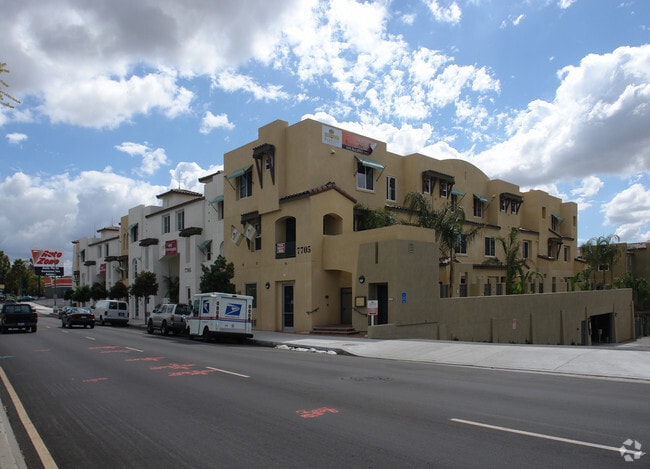 Building Photo - Aragon Condos