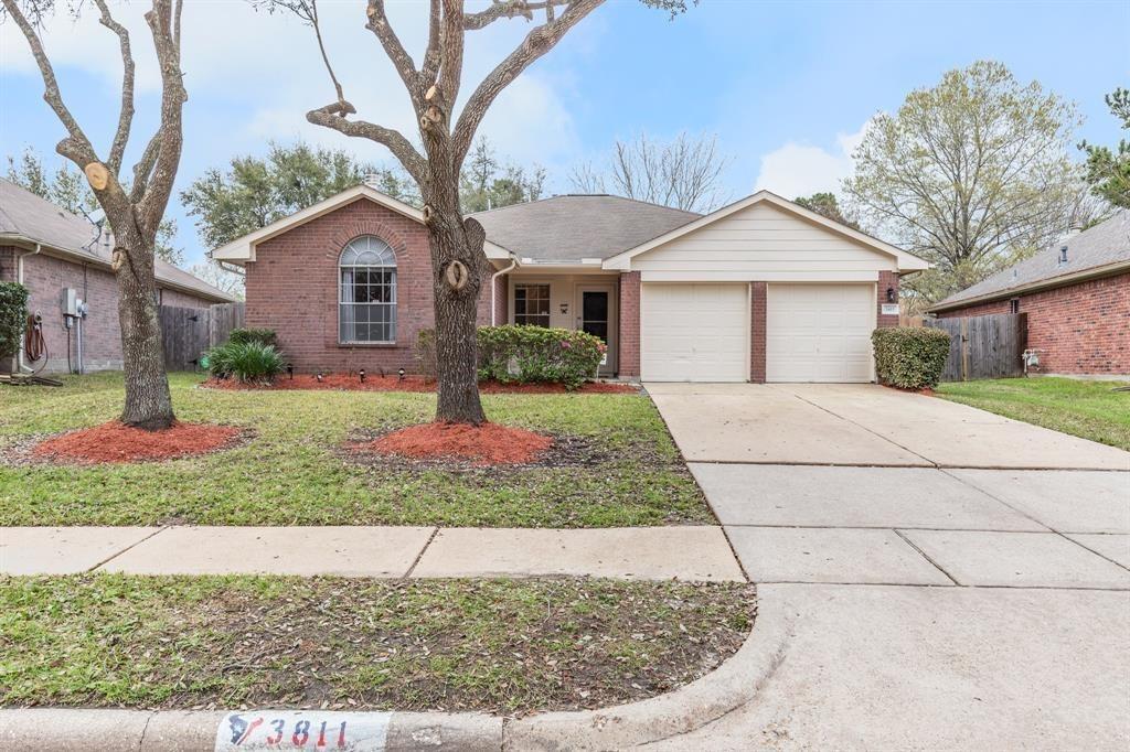 Foto principal - 3811 Apple Hollow Ln