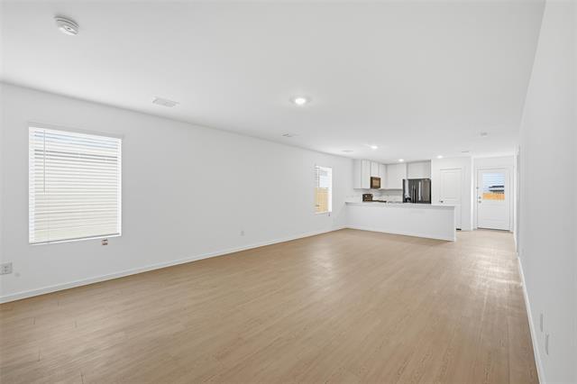 Foto del edificio - 1034 Raintree Rd