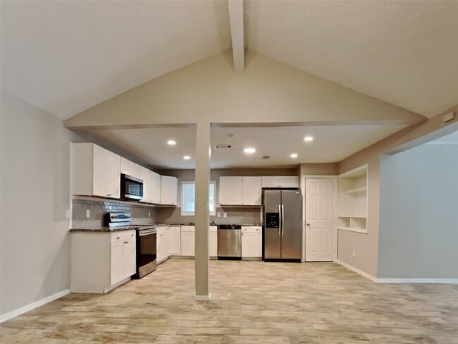 Foto del edificio - 4315 Hirschfield Rd