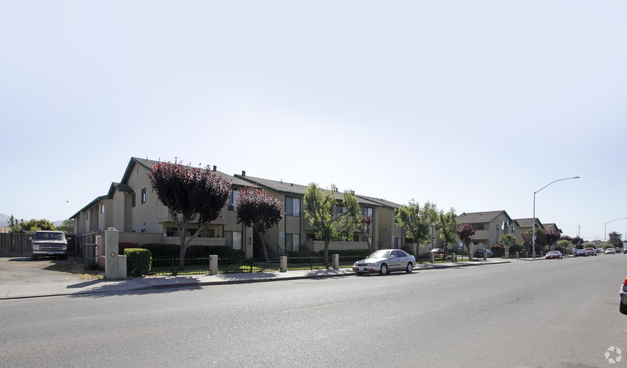 Building Photo - Glenridge Apartments