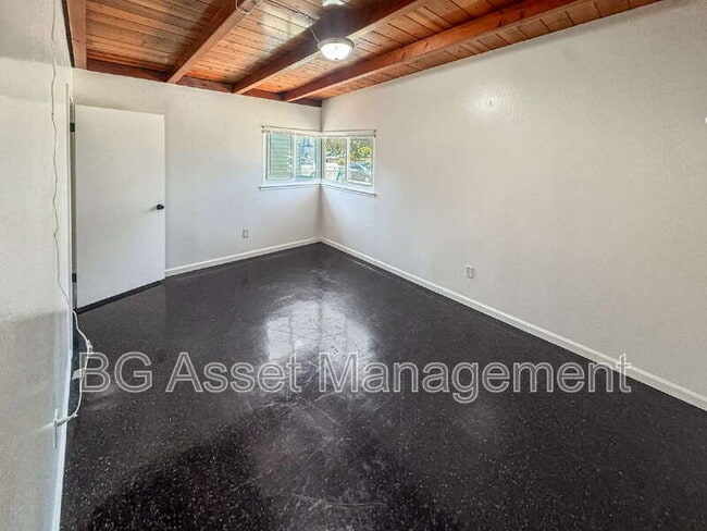 Foto del edificio - 1526 Visalia Ave