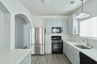 Building Photo - 21718 Grassy Hill Ln