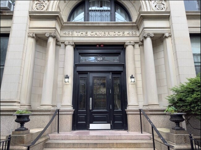 Foto del edificio - 483 Beacon St