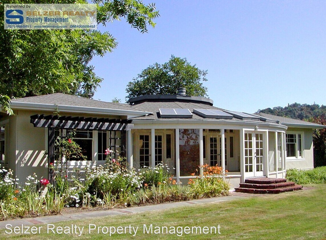 Primary Photo - 4 br, 4 bath House - 1202 Vichy Springs Rd.