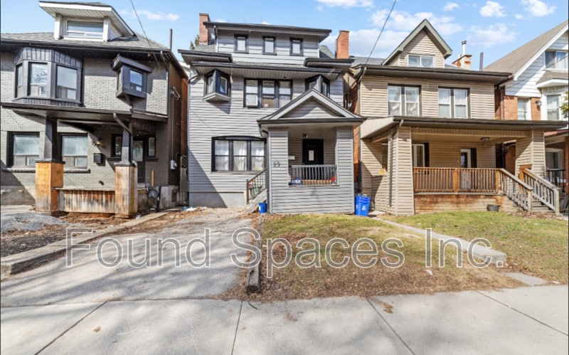 Primary Photo - 29 Gibson Ave