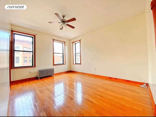 Foto del edificio - 775 Franklin Ave